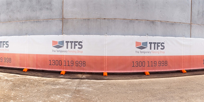 How To Advertise Your Construction Company on Temporary Fencing