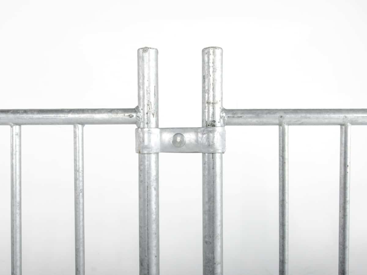 Galvanised steel used for strong, sustainable temporary fencing.